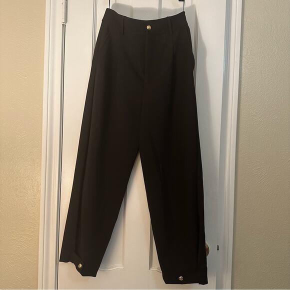 Zara Black Pleated Ankle Trouser, Gold Button on Cuffed Ankle, Size XS, NWT - Picture 3 of 6